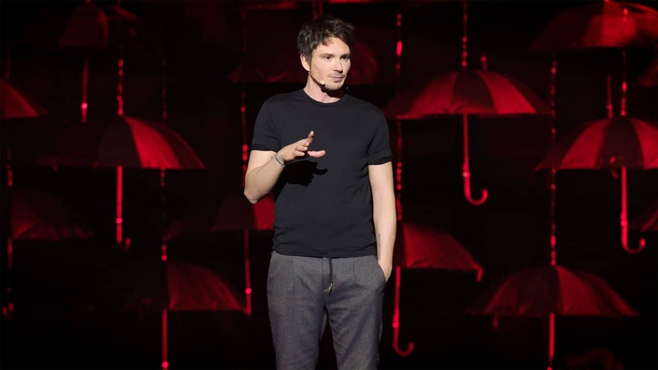 Guillermo Guiz a un bon fond backdrop