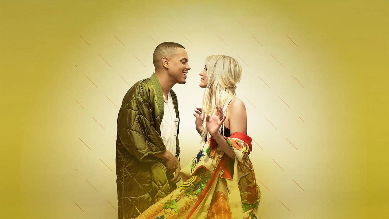 Ashlee+Evan backdrop
