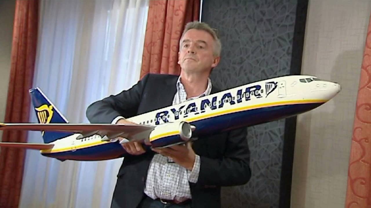 Ryanair: Mayday! backdrop
