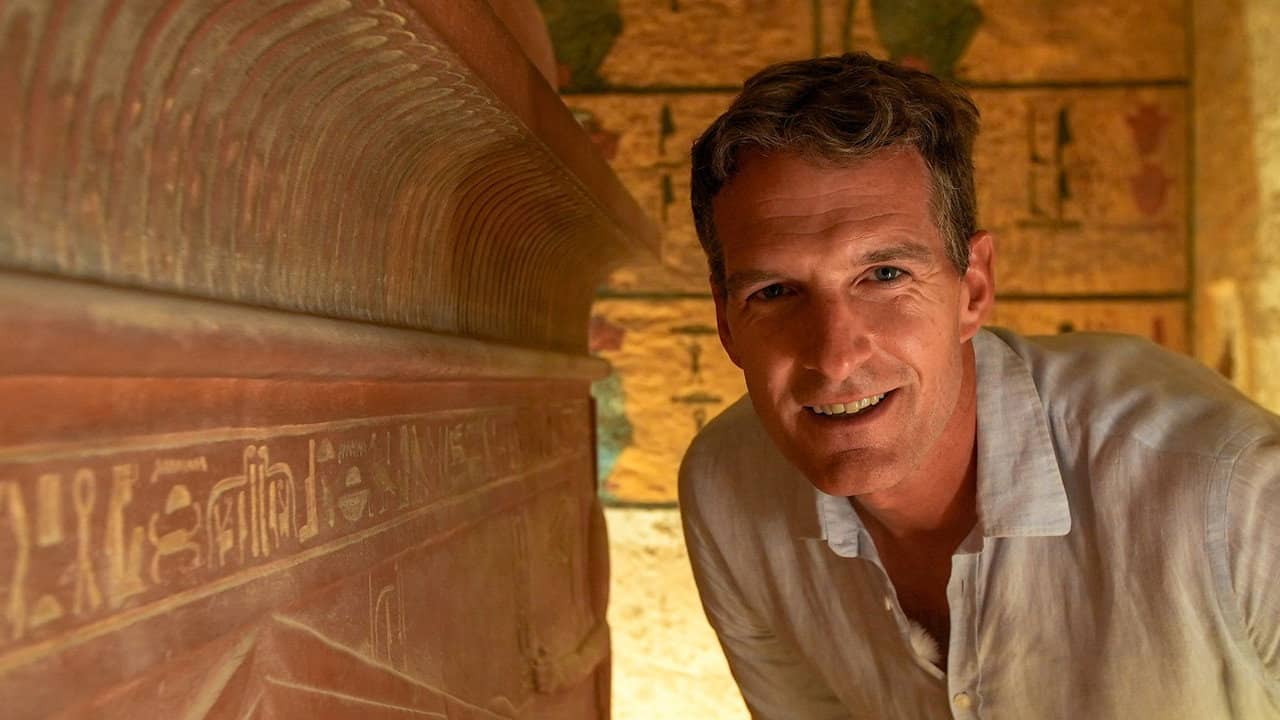 Dan Snow - Into the Valley of the Kings backdrop