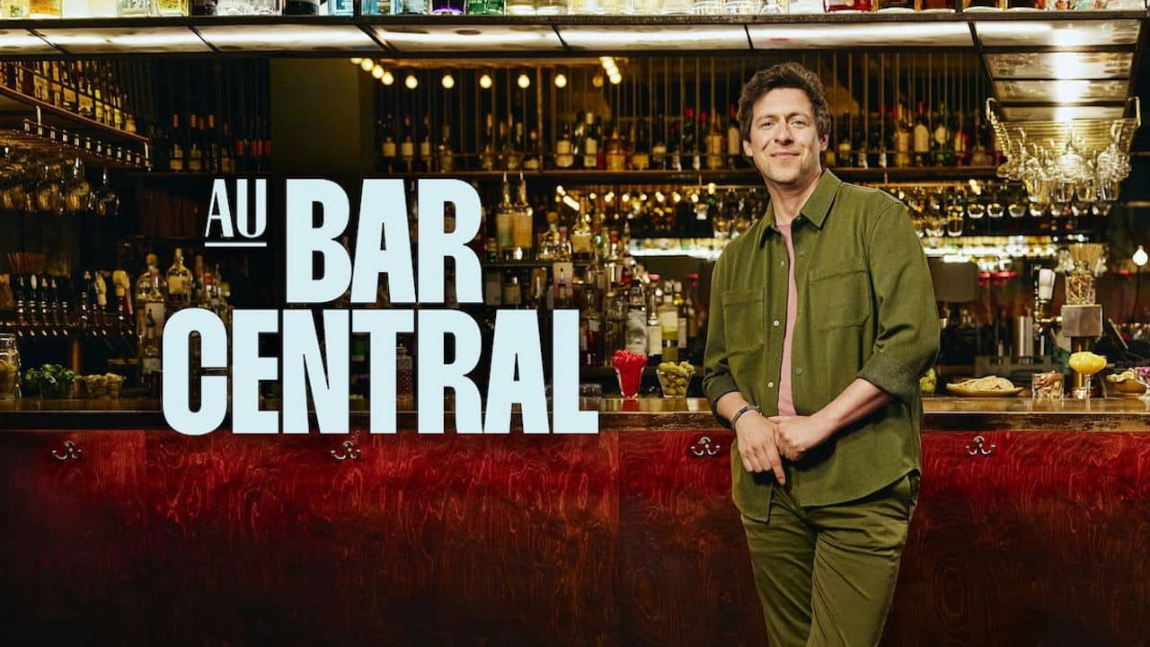 Au Bar Central backdrop