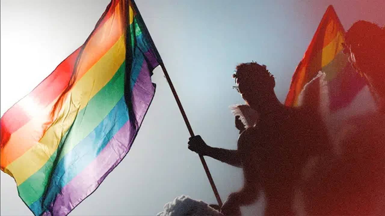 21h médias : 10 ans de mariage pour tous backdrop