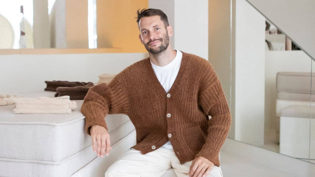 Jacquemus: The Prince of Today's Fashion backdrop
