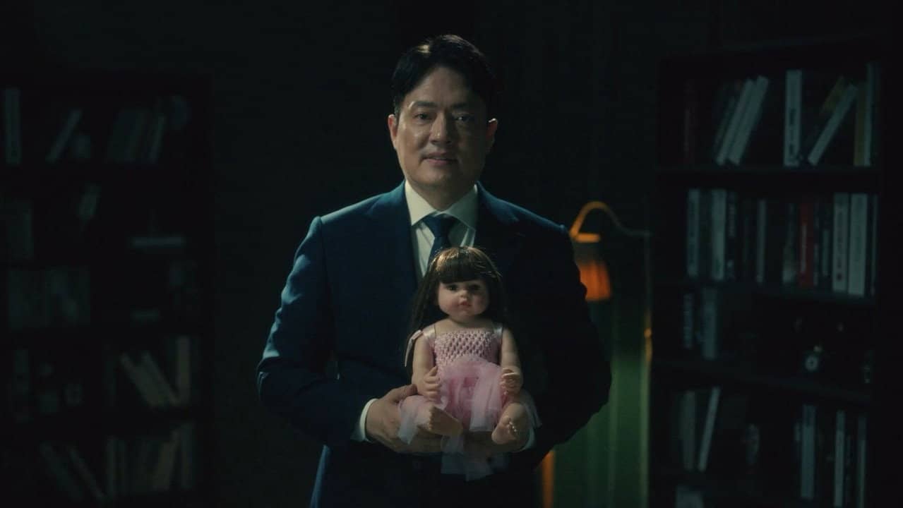 How to make a scary story? backdrop
