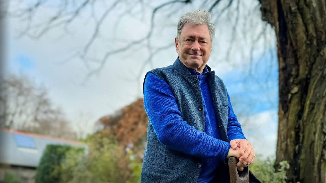 Alan Titchmarsh's Gardening Club backdrop