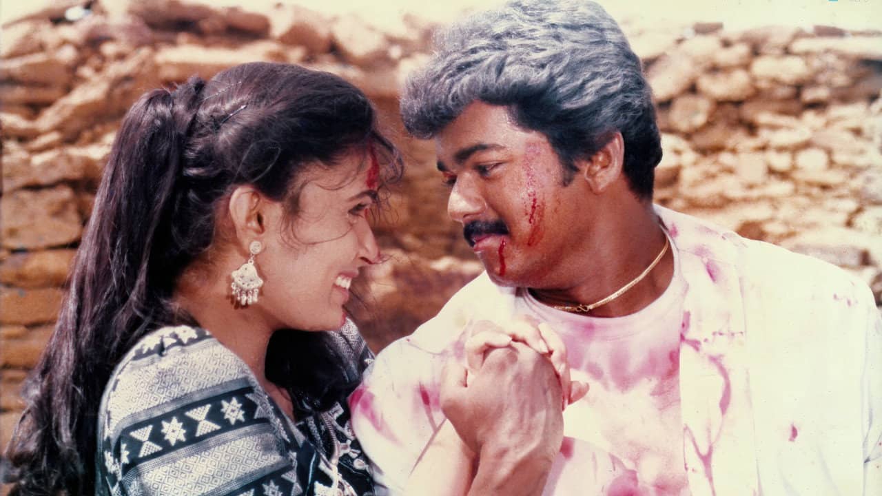 Priyamudan backdrop