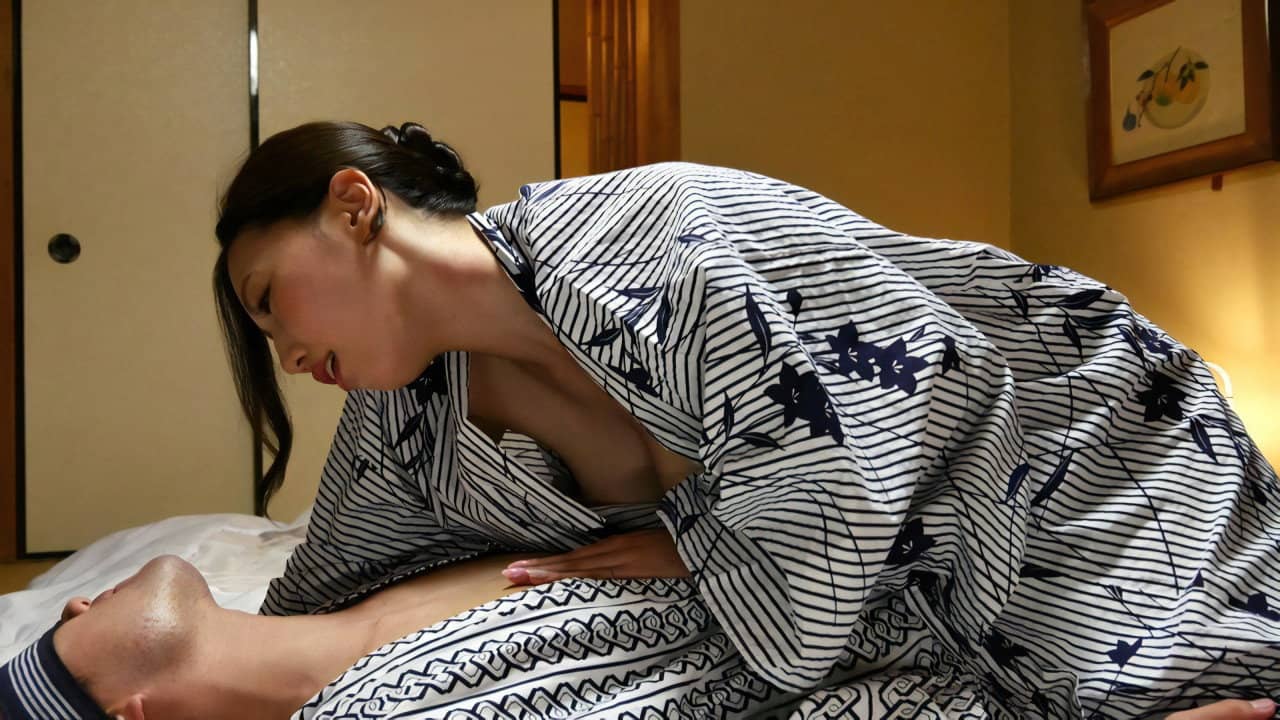 夫との温泉旅行に不倫相手を呼んでこっそり中出し backdrop