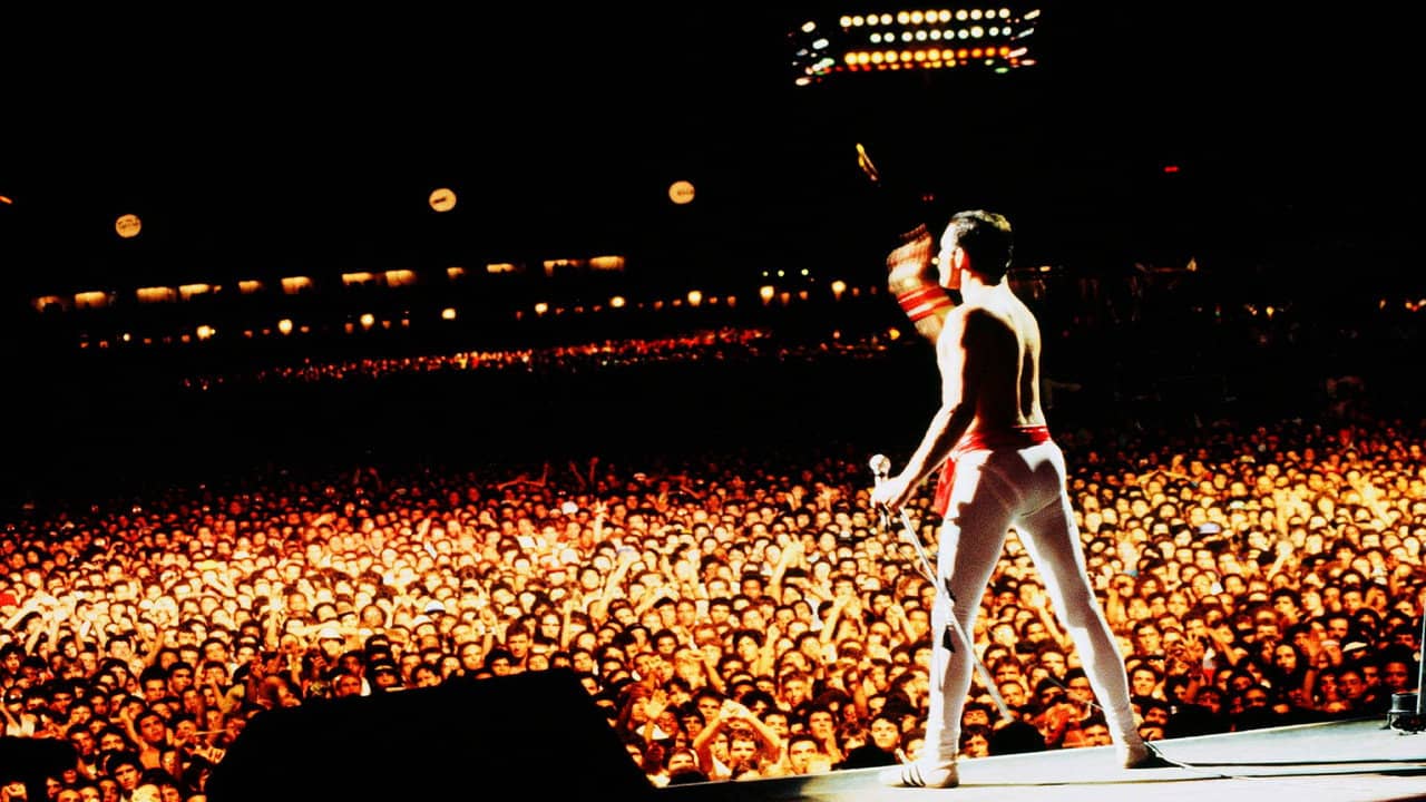 Queen: Live In Rio backdrop