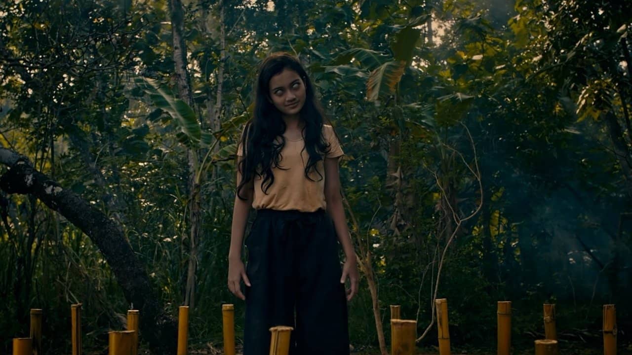 Pulung Gantung: Pati Ngendat backdrop