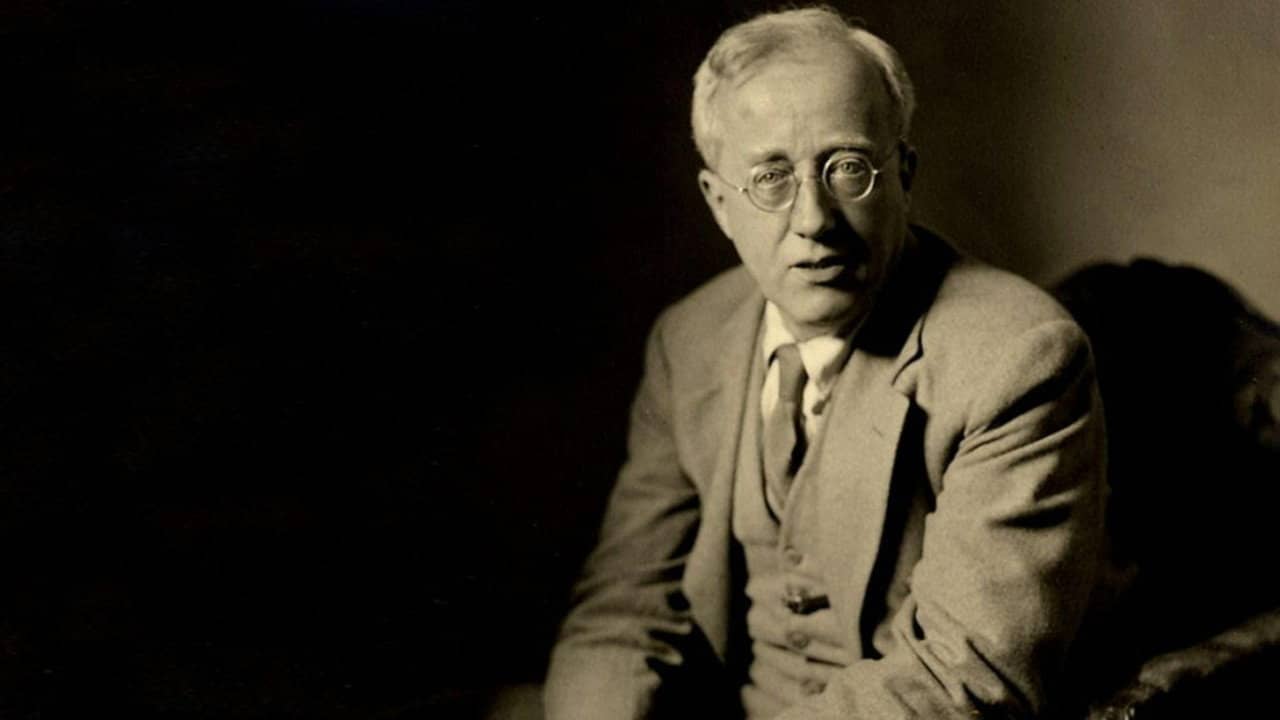 Holst: In the Bleak Midwinter backdrop