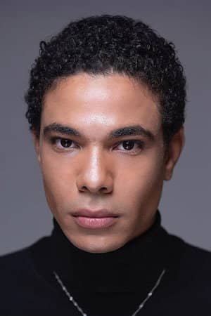 César Domínguez