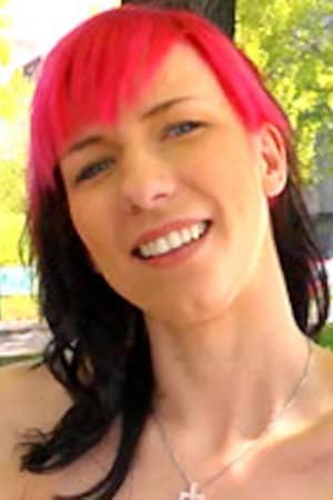 Vicky DeLuxe