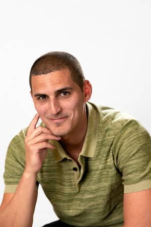 Erik R Suarez