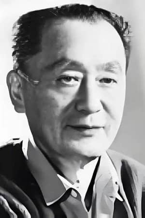 万超尘