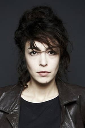 Adrienne Pauly