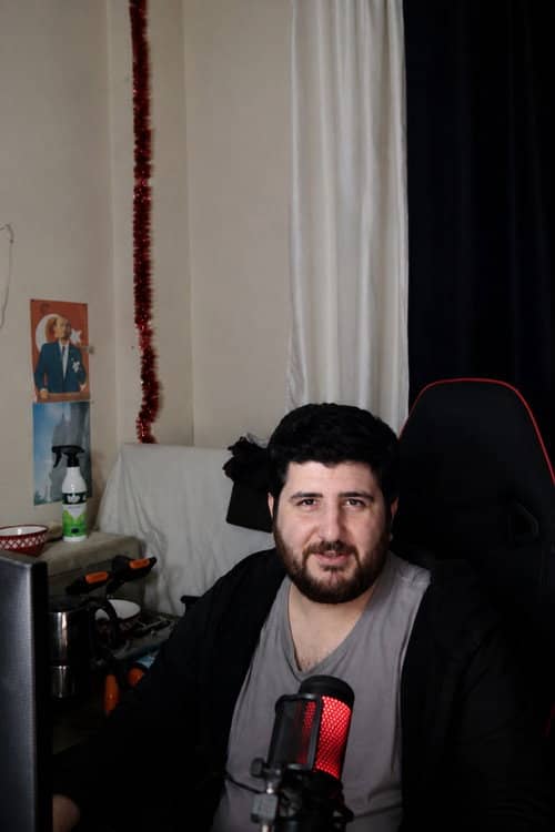 YakupTV,Derbeder Berk ile drama olay büyüdü- AĞIR KÜFÜRLEŞTİLER