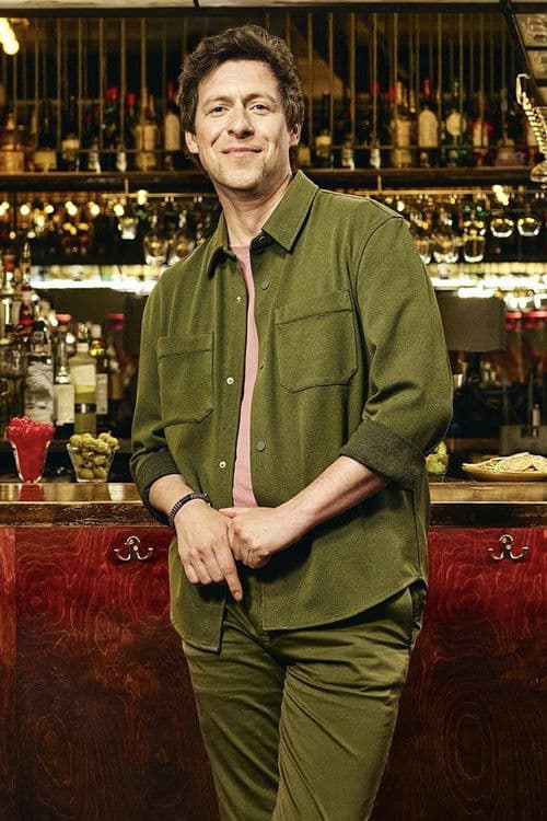 Au Bar Central Season 1 poster
