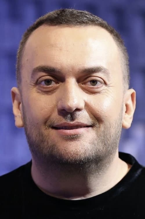 Olti Curri