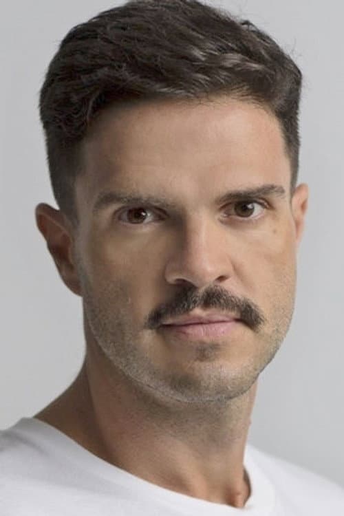 Guto Requena