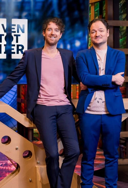 Even tot Hier Season 8 poster