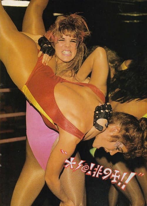 GLOW: Gorgeous Ladies of Wrestling Season 2 poster