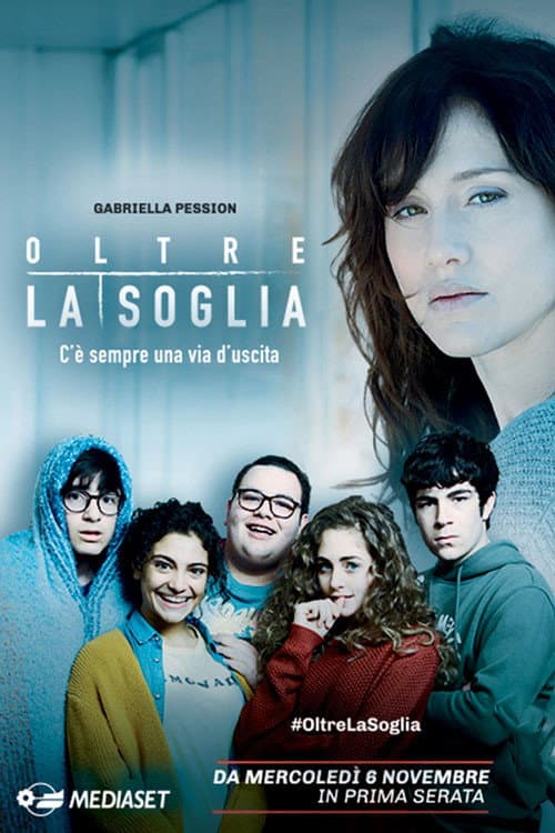 Oltre la soglia Season 1 poster