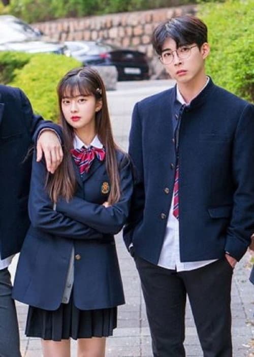 The Female Friend Among Guys Season 1 poster