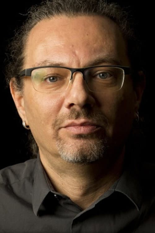 Dario Azzellini