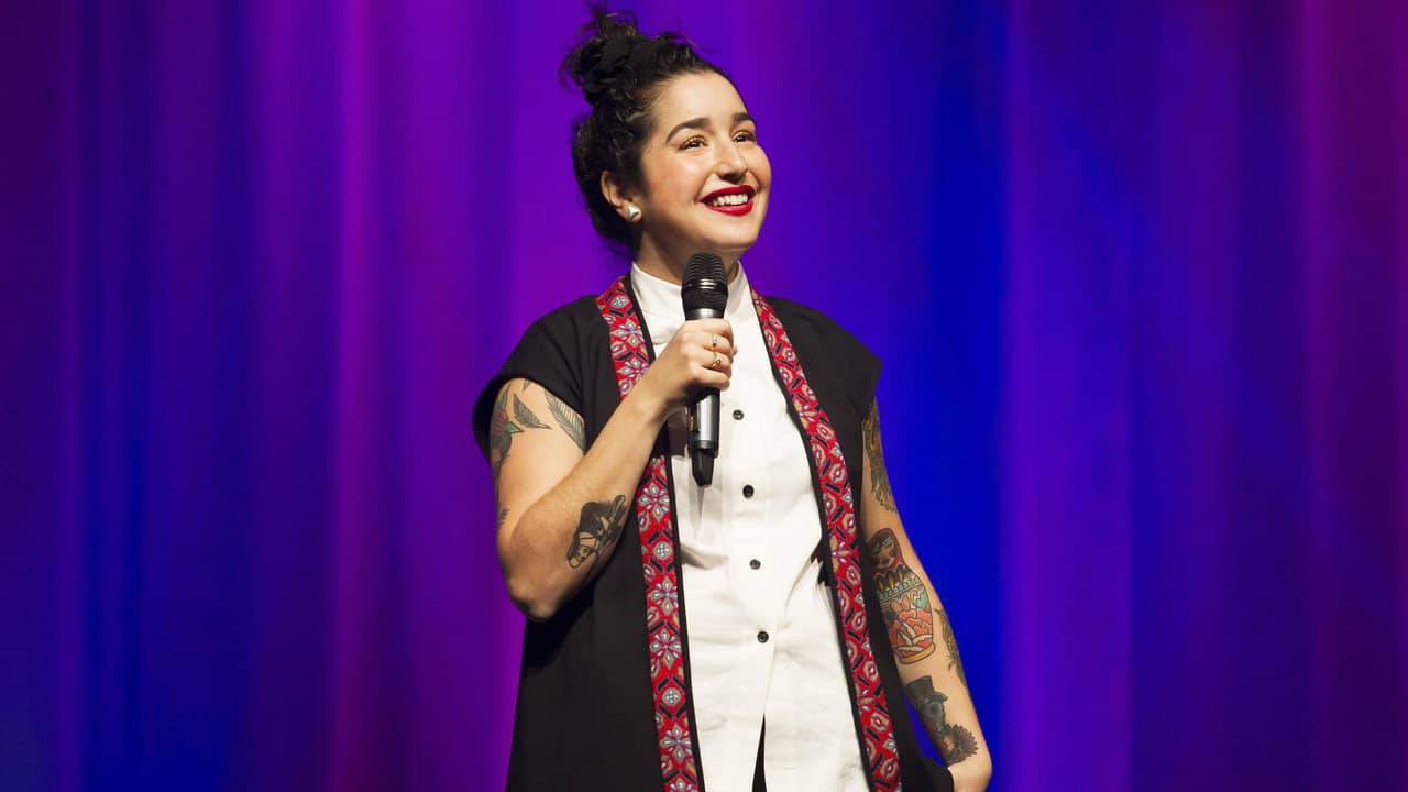 Mariana Mazza: Femme ta Gueule backdrop