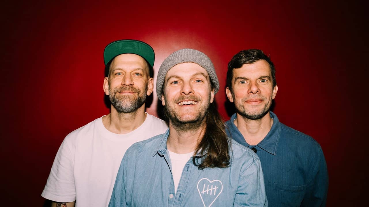 Sportfreunde Stiller - Mit dem Herz in der Hand backdrop