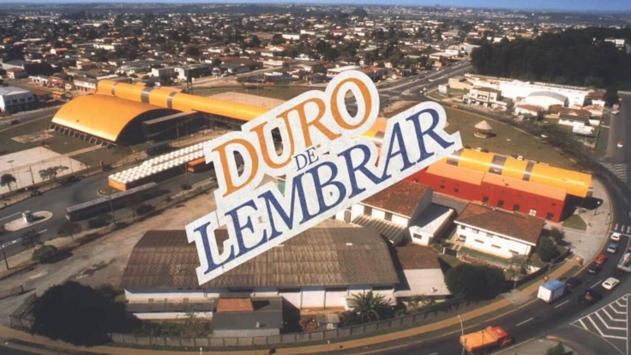 Duro de Lembrar backdrop