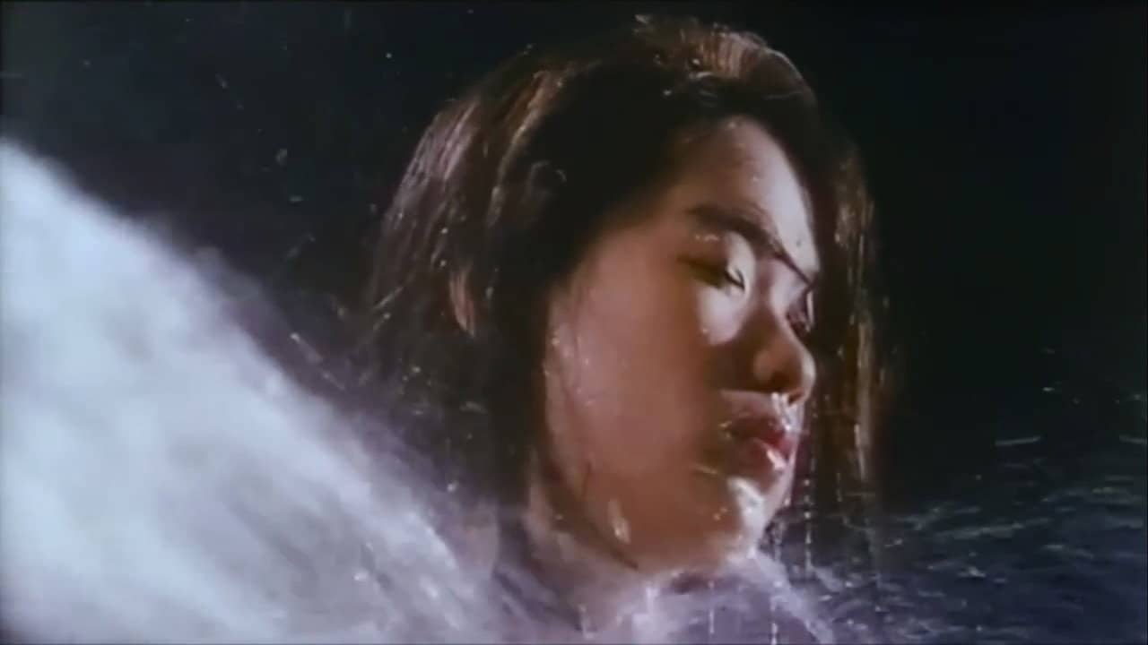 Gômon mizu-zeme backdrop