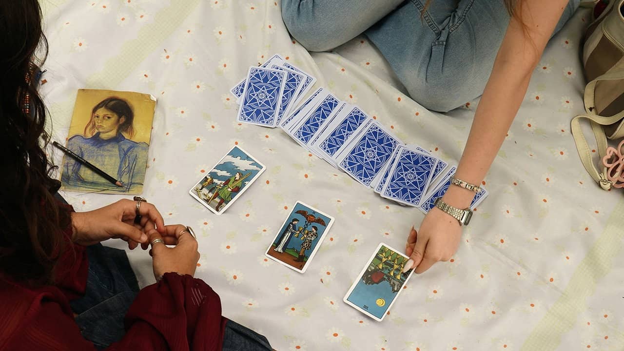 Two of Cups backdrop